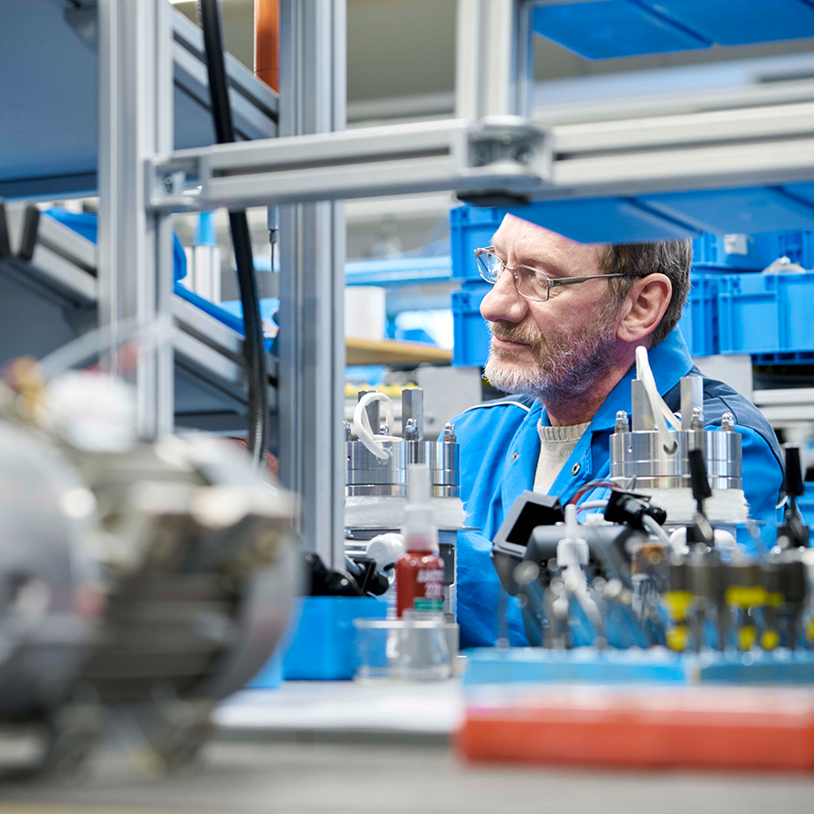 What Advantages Does a Custom Pump Offer?