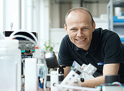 About KNF The commitment to excellence, reliability and innovation is what drives KNF.